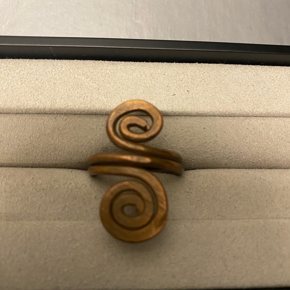 Four Women’s Rings - Picture 10 of 16